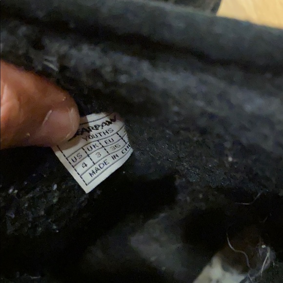 Bearpaw sz 4 black suede boots comfortable style - Picture 5 of 5